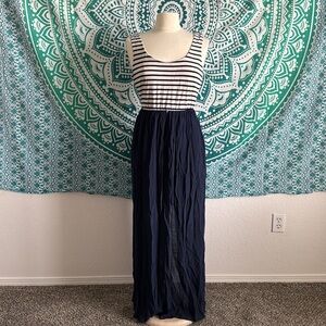 Striped Sun Dress 🖤